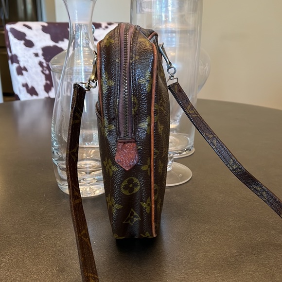 Louis Vuitton Vintage Danube **Authentic** - Picture 9 of 14